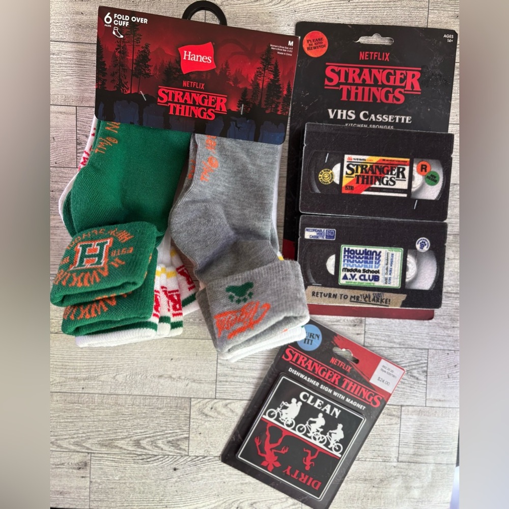 BUNDLE of Netflix Series Stranger Things Socks Kitchen Sponges Dishwasher Magnet